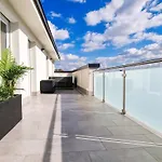 Diamond Luxury Apartment